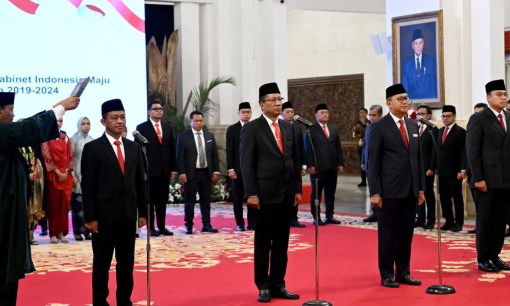 Jokowi Lakukan Reshuffle Kabinet, Lantik Menkumham, ESDM, dan Investasi Baru