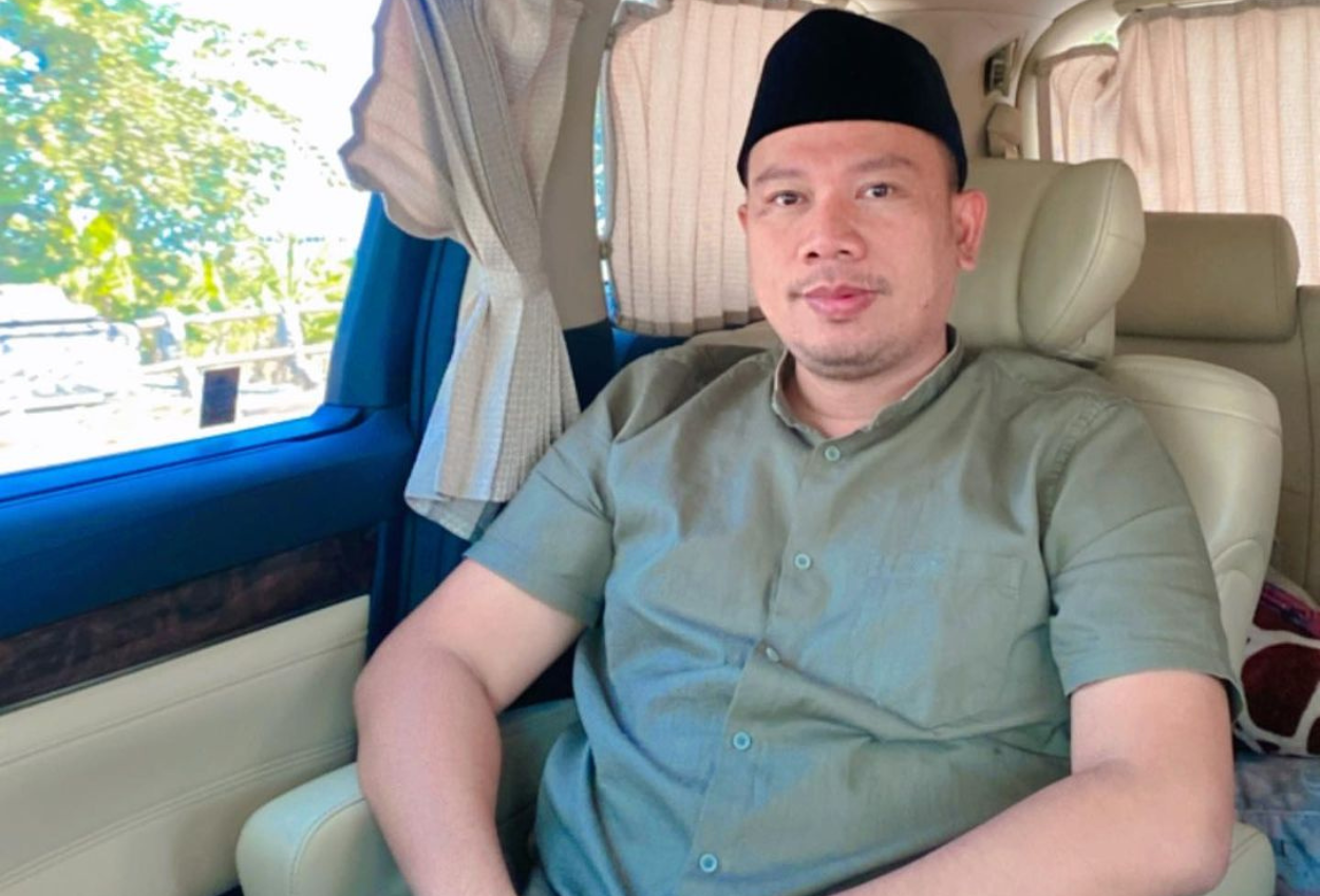 Debat Pilbup Pemalang Dihiasi Aksi Nyanyi Vicky Prasetyo saat Menyampaikan Misi