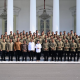 Jokowi Iriana Pamitan dengan Keluarga Besar Istana, Dihadiri Paspampres hingga Petugas Taman
