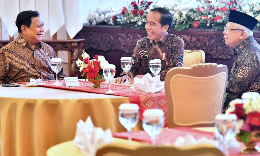 Jokowi Pamit dan Ucapkan Terima Kasih kepada Jajaran Kabinet Indonesia Maji Sambil Gelar Makan Siang Bersama