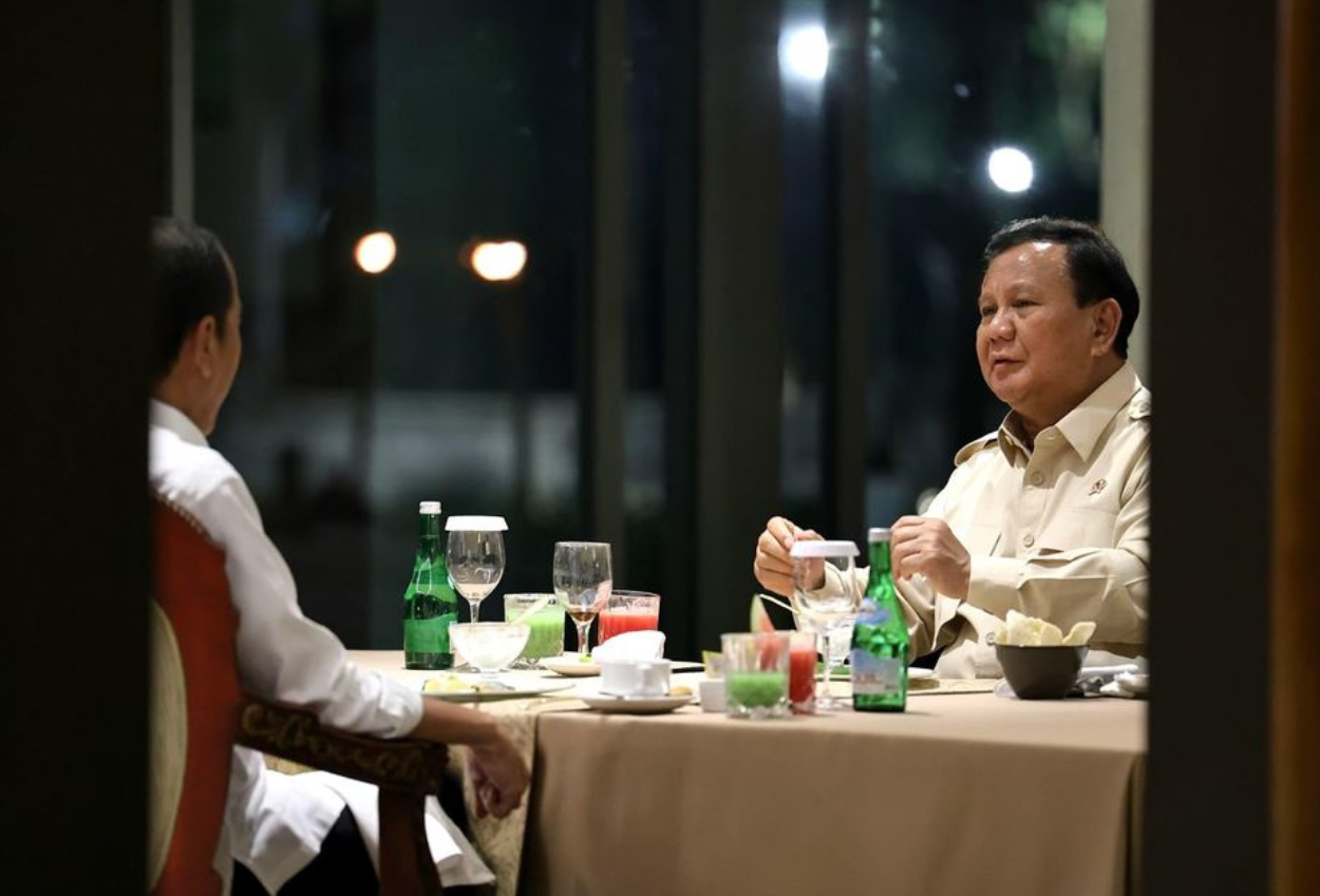 Jokowi Unggah Momen Pertemuan dengan Prabowo Subianto di Plataran GBK