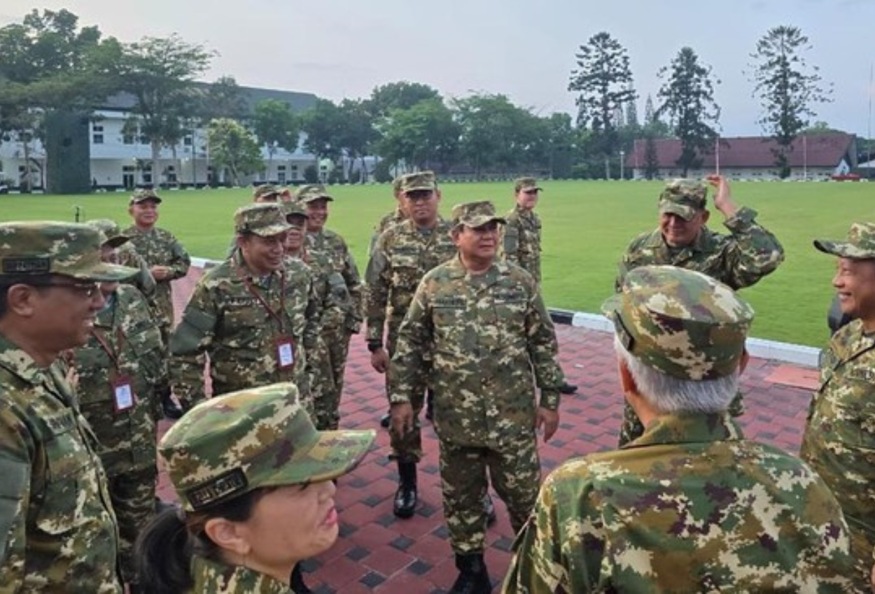Menteri Bangun Jam 4 Subuh, Kaget Prabowo Sudah Siap di Lapangan Akmil