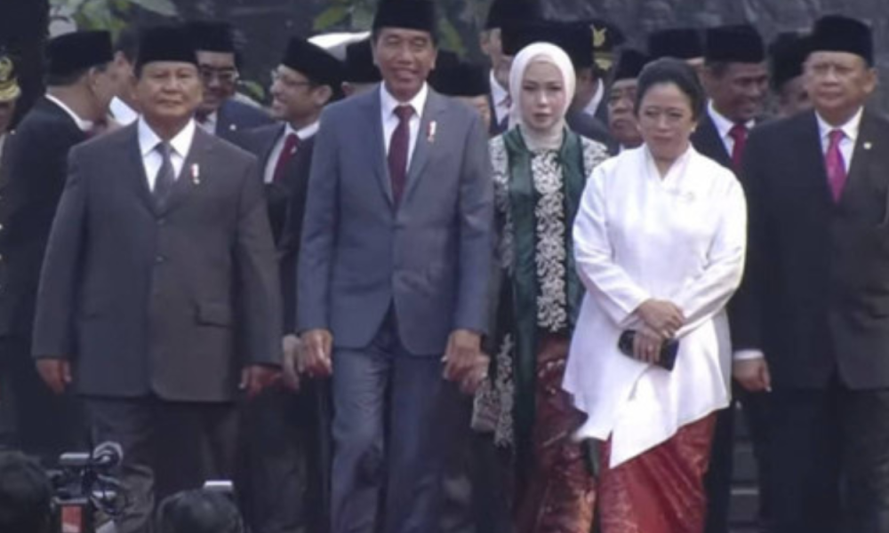 Momen Puan Maharani Akrab Berbincang dengan Jokowi dan Prabowo di Monumen Pancasila