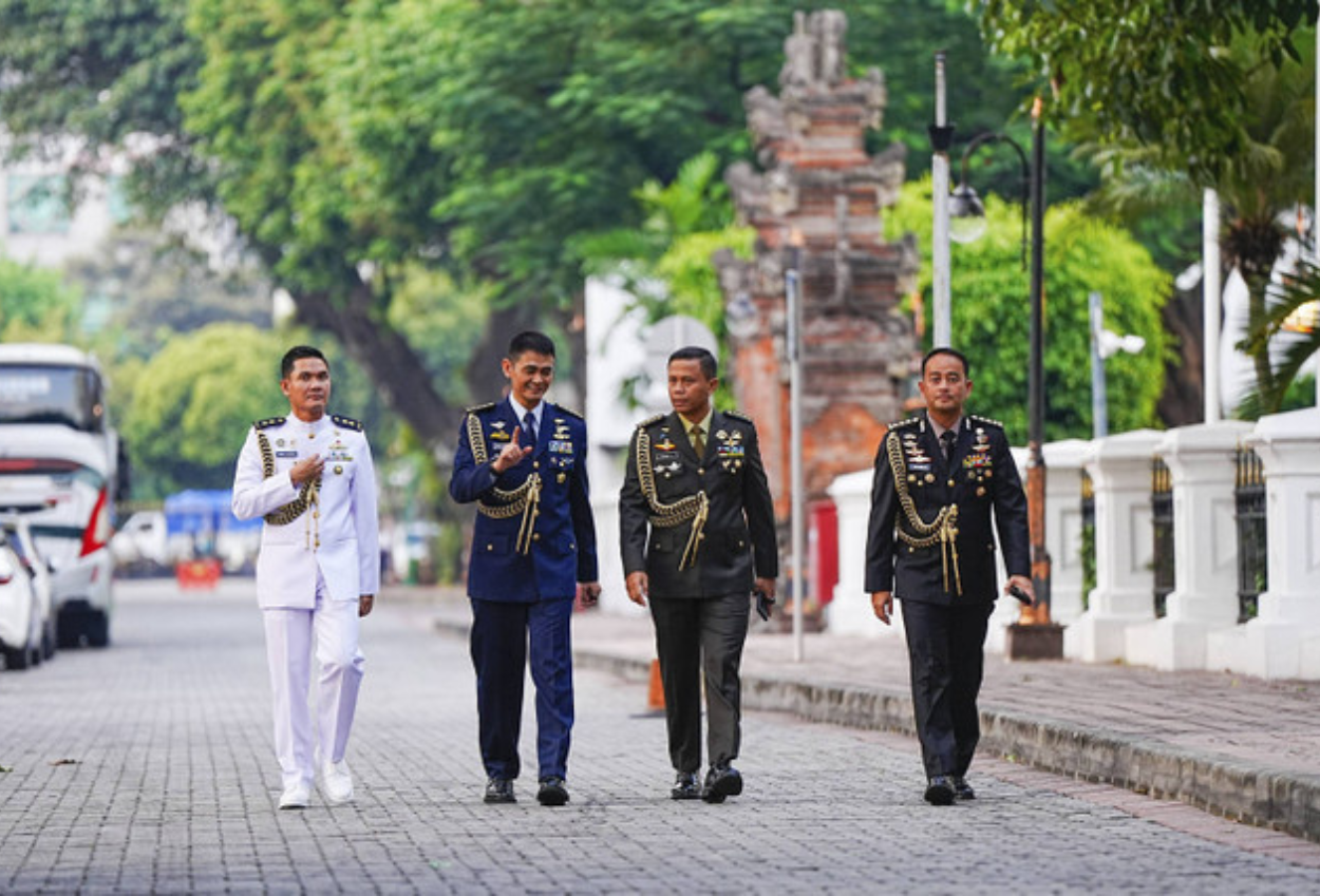 Prabowo Pilih Empat Ajudan, Kolonel Inf hingga Kombes Polri