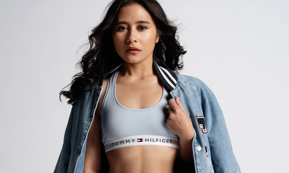 Akui Pasrah Soal Jodoh, Prilly Latuconsina Sudah Capek Banget!