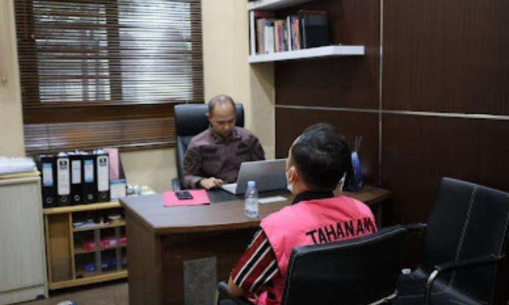 Gelapkan Dana Nasabah Rp6,1 M buat Judi, Eks Supervisor Bank Banten Dihukum 9 Tahun Penjara