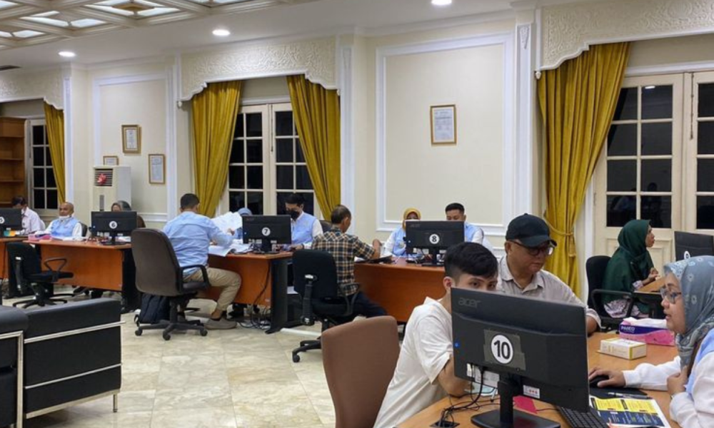 Hari Ini, Gibran Buka Layanan Pengaduan Masyarakat di Istana Wapres Lapor Mas Wapres