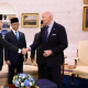 Joe Biden Sapa Delegasi Indonesia, Berjabat Tangan dengan Mayor Teddy Usai Temui Prabowo