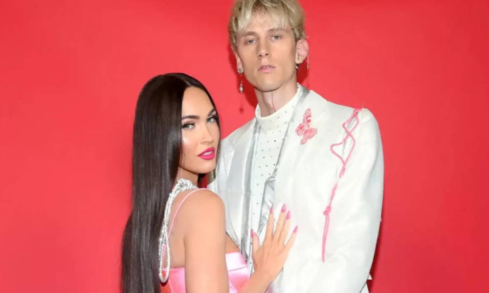 Kabar Gembira! Megan Fox Umumkan Kehamilan dari Machine Gun Kelly
