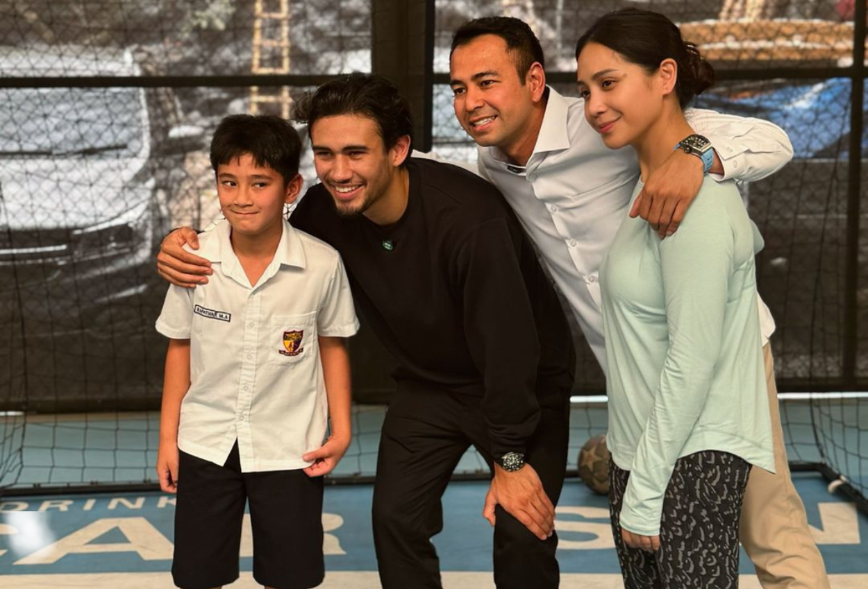 Momen Nathan Tjoe A On Bertemu dengan Raffi Ahmad di Andara, Makan Nasi Liwet hingga Serabi