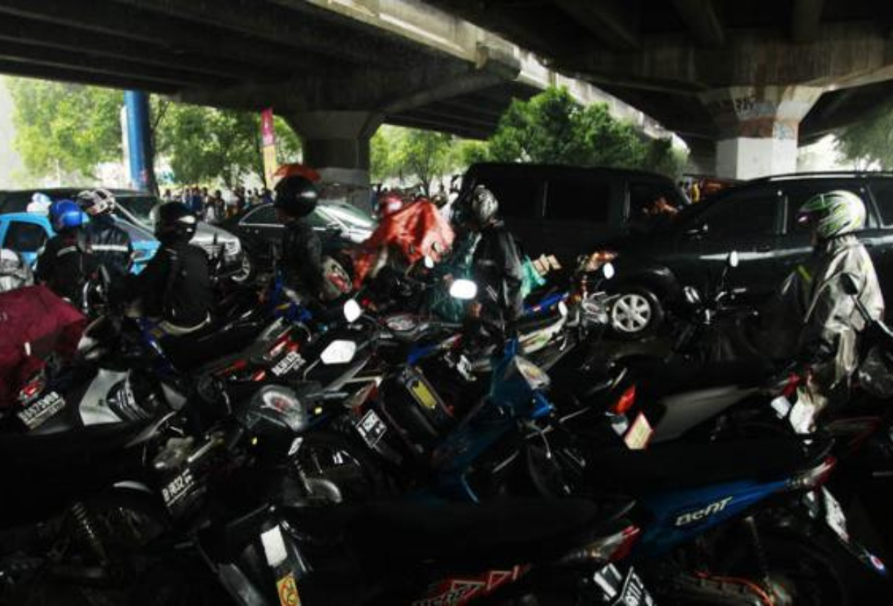 Pengendara Motor di Flyover Bisa Kena Tilang, Ini Penjelasannya
