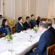 Wakil PM Angela Rayn dan Presiden Prabowo Makan Siang Bersama Bahas Program Gizi untuk Anak anak