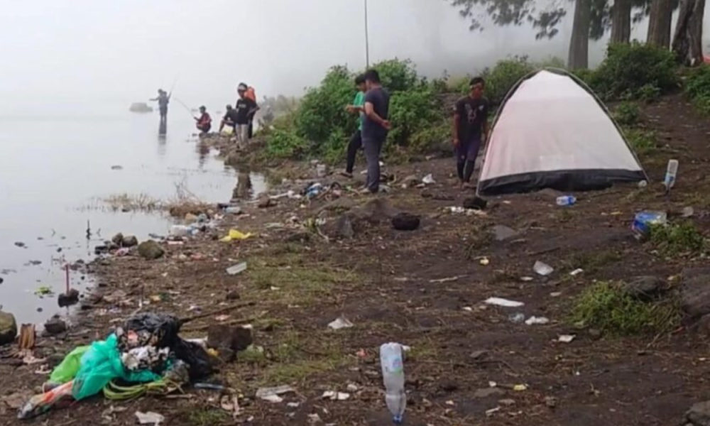 Wisatawan Membludak, Sampah di Jalur Gunung Rinjani Tembus 31 Ton