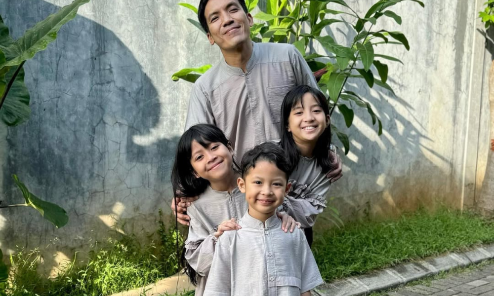 Miskha Tegur Desta Soal Foto dengan Perempuan Bukan Muhrim Ya!