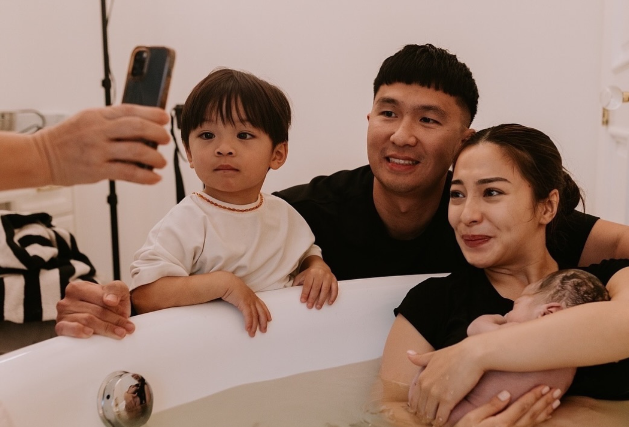Nikita Willy Melahirkan Anak Kedua di Amerika Serikat dengan Metode 'Water Birth'
