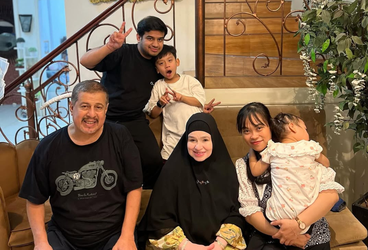Ritsuki dan Natsuki Bertemu dengan Pak Muh, Fadil Jaidi New Family