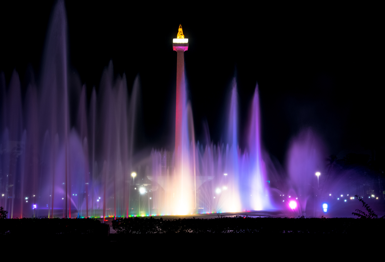 Sambut Nataru, Monas Buka hingga Malam Hari, Ada Pertunjukan Air Mancur Menari