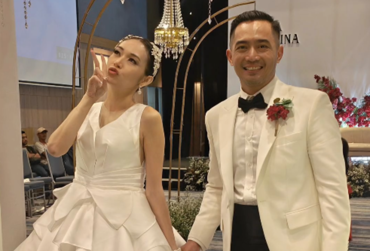 Yama Carlos Resmi Menikah dengan Carina Ivola, Pernikahan Digelar secara Intimate
