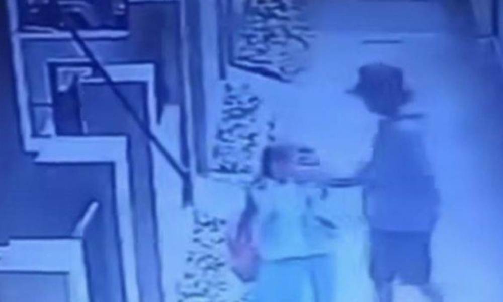 Bocah PAUD di Bandung Dijambret, Anting Emas Raib Diambil Paksa dari Telinga Korban