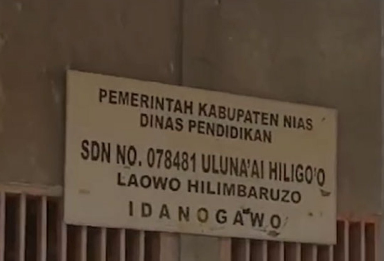 Guru SD di Nias yang Tak Datang Sebulan Ternyata Harus Jalan Kaki 2 Jam untuk sampai di Sekolah