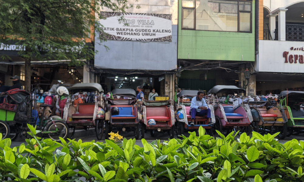 Hati Hati, Merokok di Kawasan Malioboro Mulai 2025 Dapat Sanksi Rp7,5 Juta