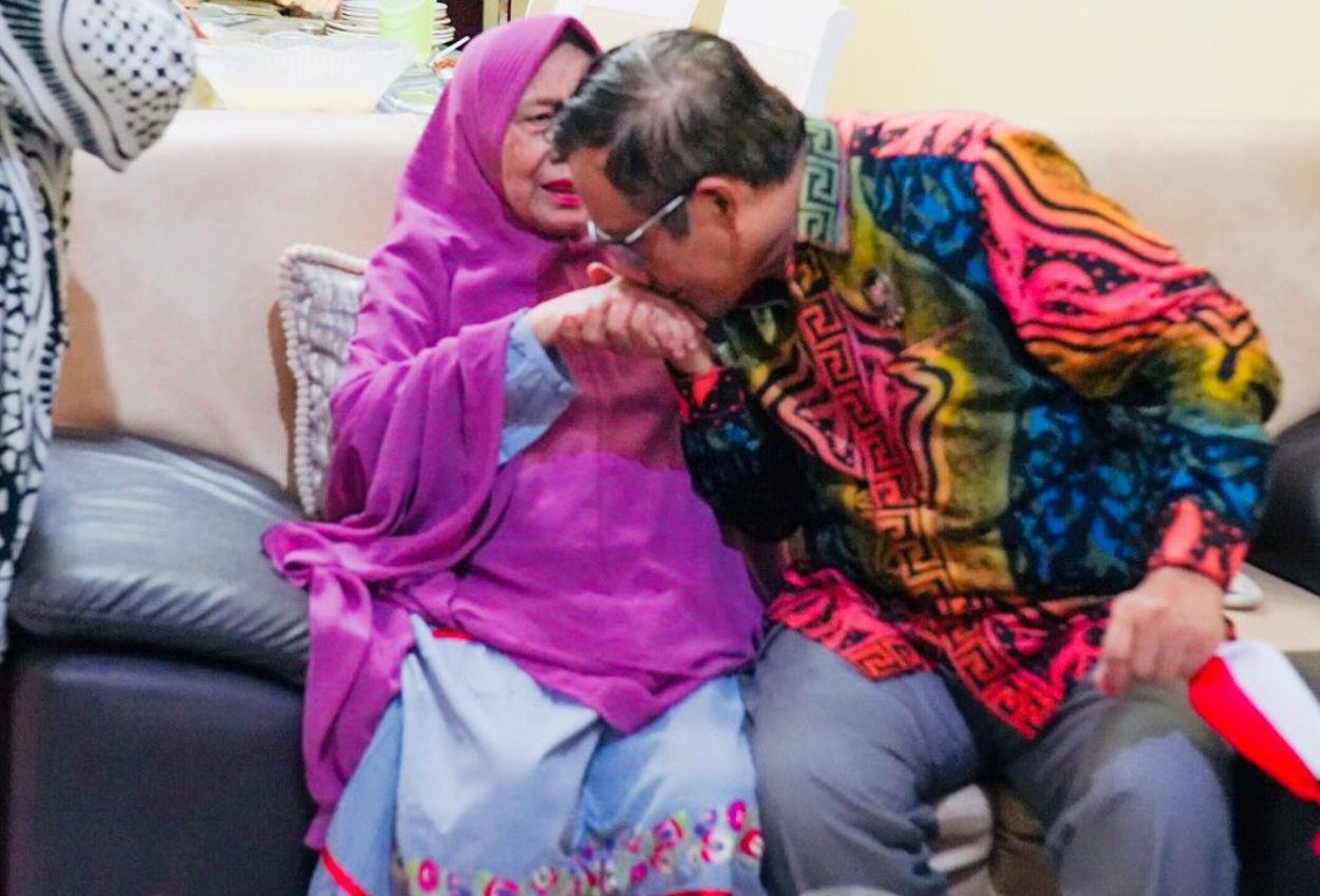 Kabar Duka, Ibunda Mahfud MD Tutup Usia Hari Ini
