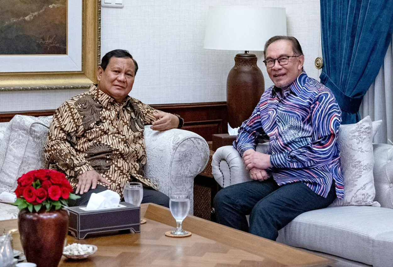 Presiden Prabowo Bertemu dengan PM Anwar Ibrahim, Disambut di Rumah Tangsi Malaysia