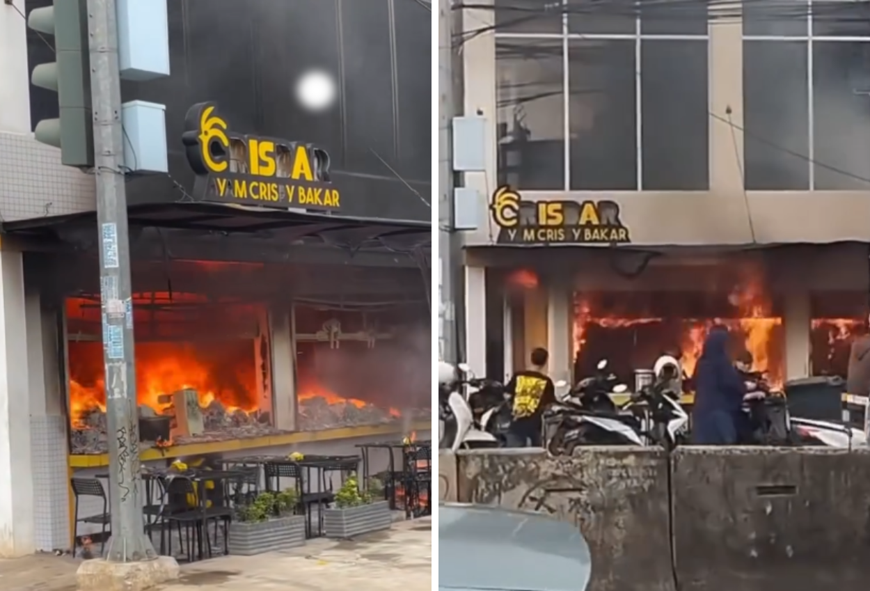 Ruko Crisbar di Ciputat Terbakar