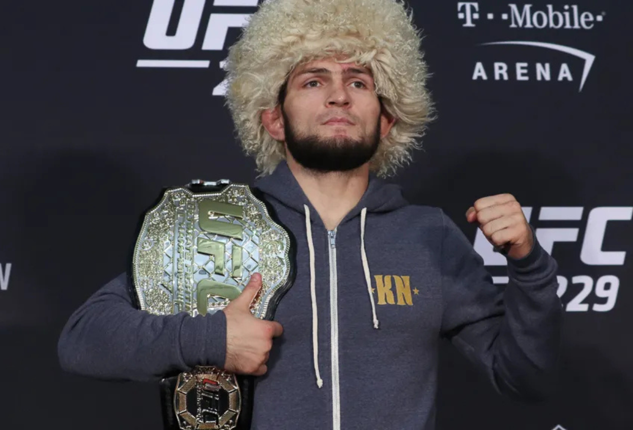 Viral! Khabib Nurmagomedov Diusir dari Frontier Airlines, Apakah karena Isu Rasial