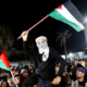 Warga Palestina Bersorak Rayakan Gencatan Senjata Hamas Israel