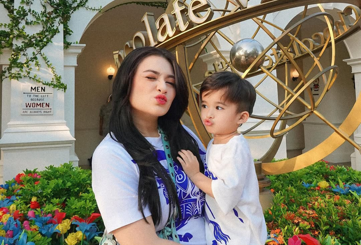 Akui Kerja dari Pagi sampe Malem, Nathalie Holscher Tuai Sorotan saat Unggah Momen Anak Pamit Sekolah tapi Dirinya Masih Tidur