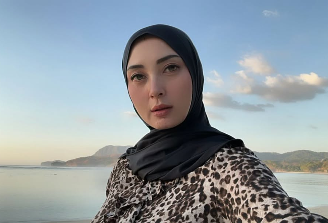 Della Puspita Kecewa Diduga Ditipu Travel Umrah Rp400 Juta Milik Temannya