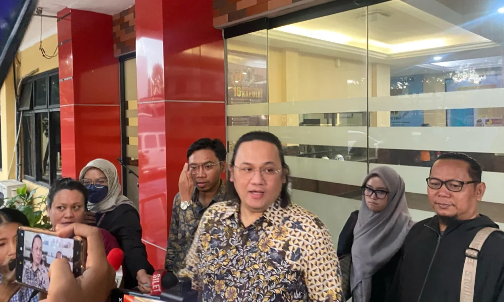 Farhat Abbas Diperiksa Polisi Atas Laporannya Terhadap Densu Soal Kasus Diskriminasi Ras Dan Ujaran kebencian