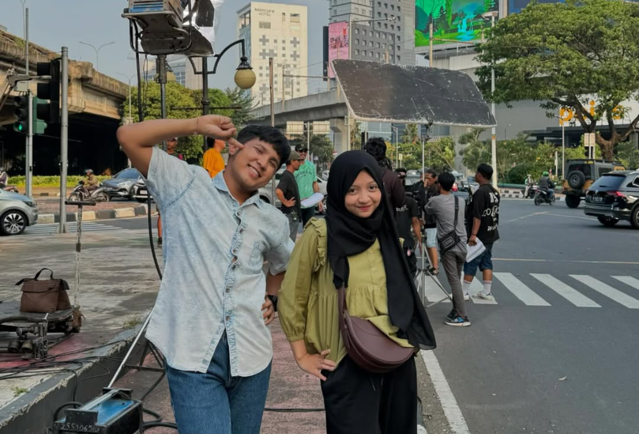 Halda Kirim Makanan Dan Bunga Ke Jirayut Yang Sedang Sakit