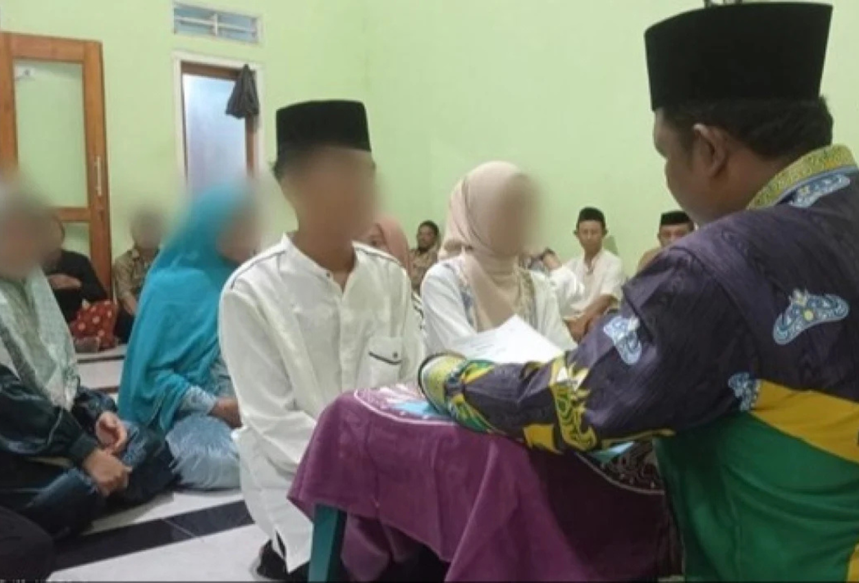Kegep Berhubungan Intim, Pasangan Pelajar Smp Di Lampung Langsung Dinikahkan