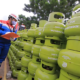 Kelangkaan Gas Elpiji, Warga Di Purworejo Nekat Alihkan Isi Tabung 3 Kg Ke 12 Kg