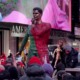 Keren! Patung Cristiano Ronaldo Resmi Dipajang Di Times Square As, Pose Pake Gaya Andalannya