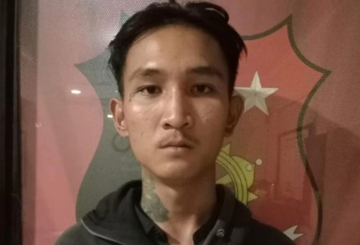Pengamen Buat Onar Dan Bikin Penumpang Angkot Histeris Gegara Tak Terima Dilihatin