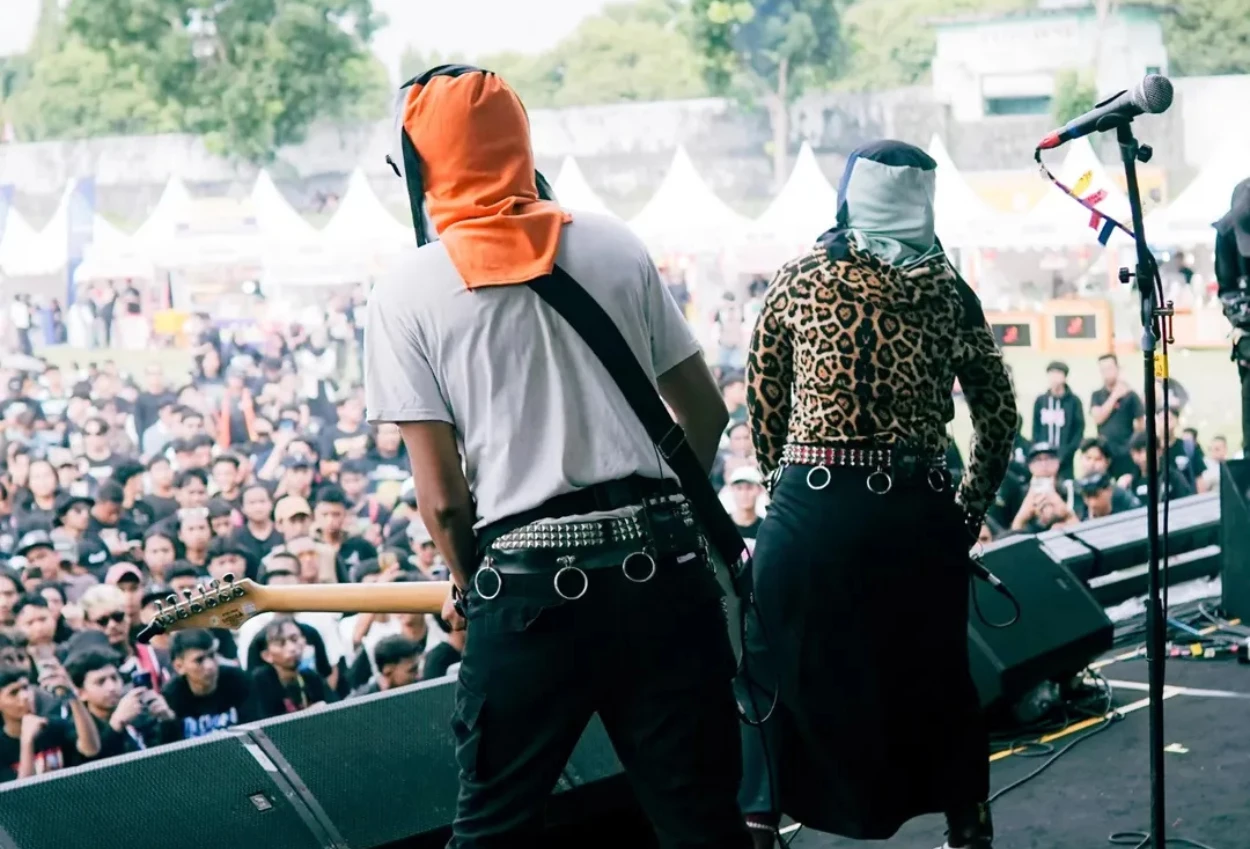 Polda Jateng Hargai Ekspresi Seni Lagu 'bayar Bayar Bayar' Band Sukatani