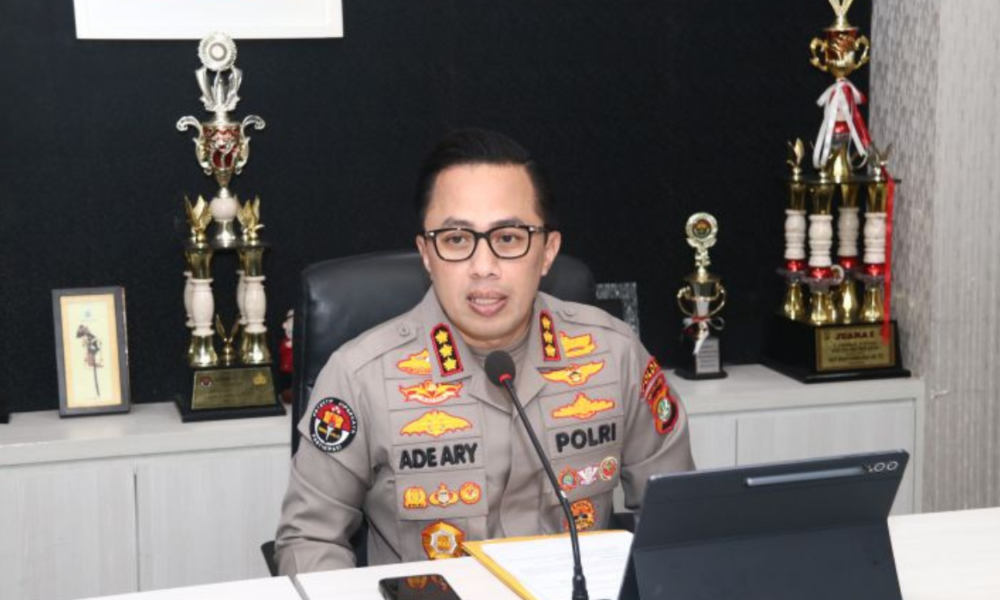Polisi Gerebek Pesta Gay di Jaksel, Peserta Gunakan Stiker Glow In The Dark sebagai Tanda Pengenal