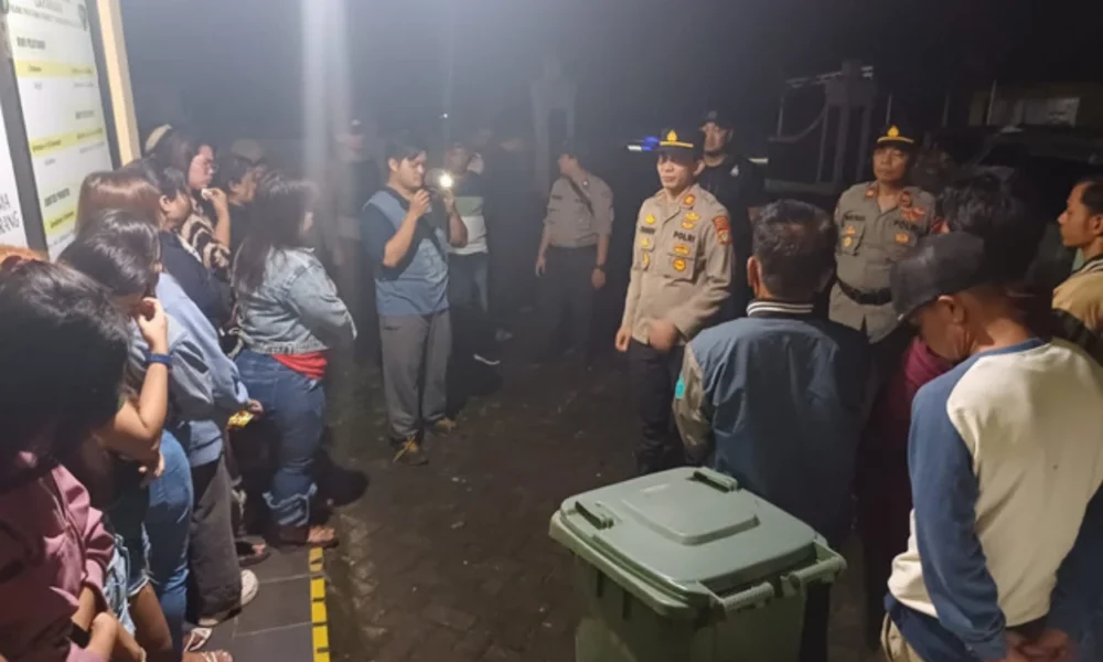 Polisi Grebek Tempat Karaoke Di Tangsel, Minuman Keras Hingga Pelumas Diamankan