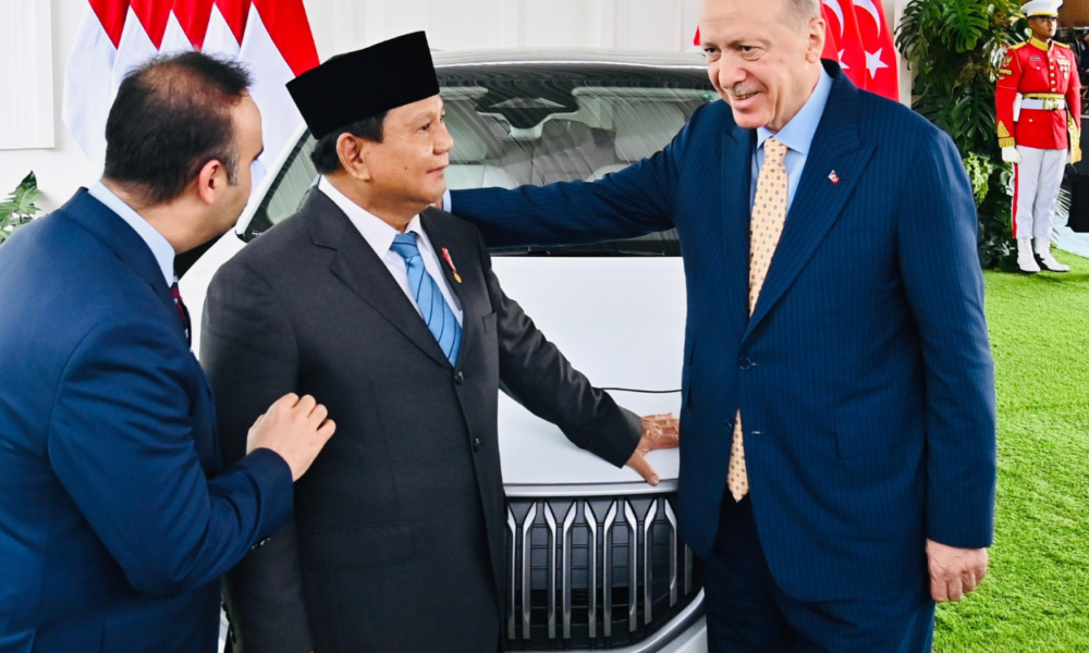 Prabowo Mendapat Hadiah Mobil Listrik Togg T10x Dengan Setir Kiri Dari Erdogan