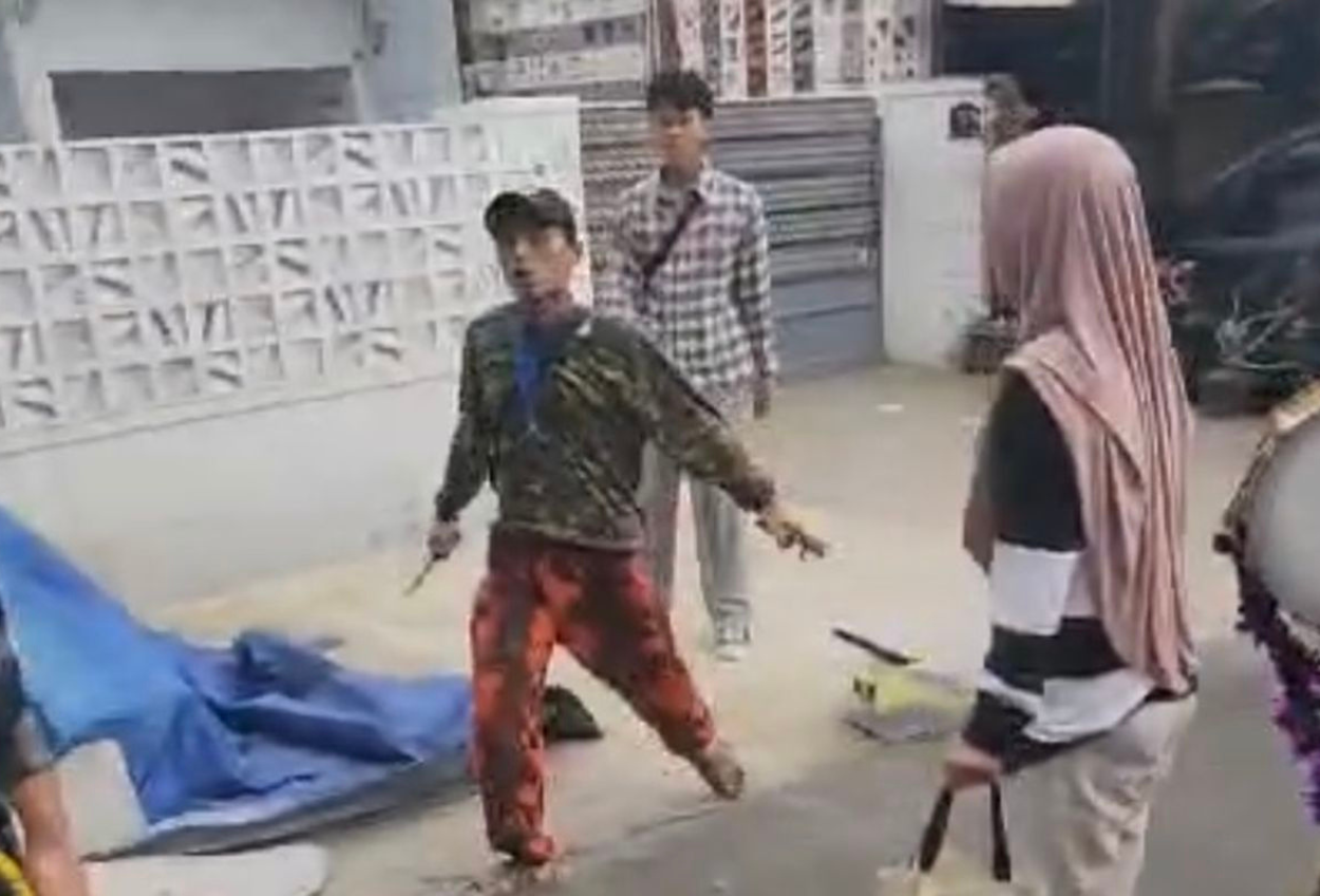Preman Di Tangsel Ancam Guru Dan Anak Tk Dengan Pisau