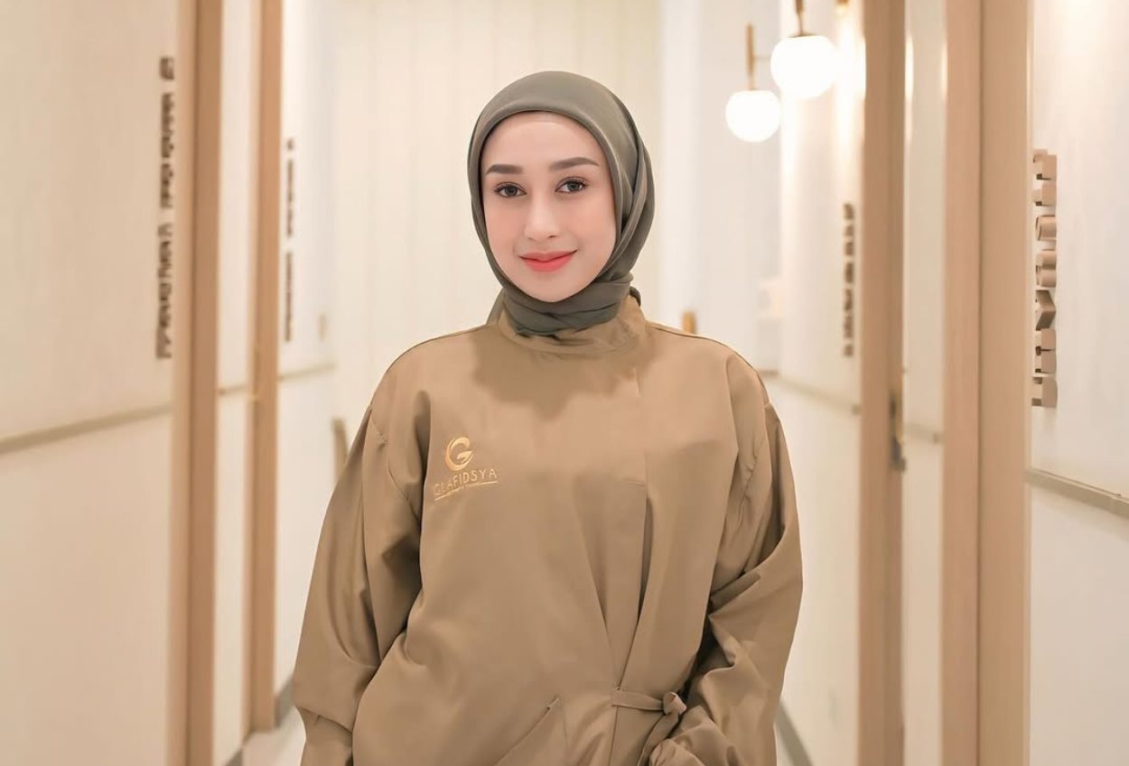Profil Dan Kekayaan Dokter Reza Gladys Yang Berani Laporkan Nikita Mirzani