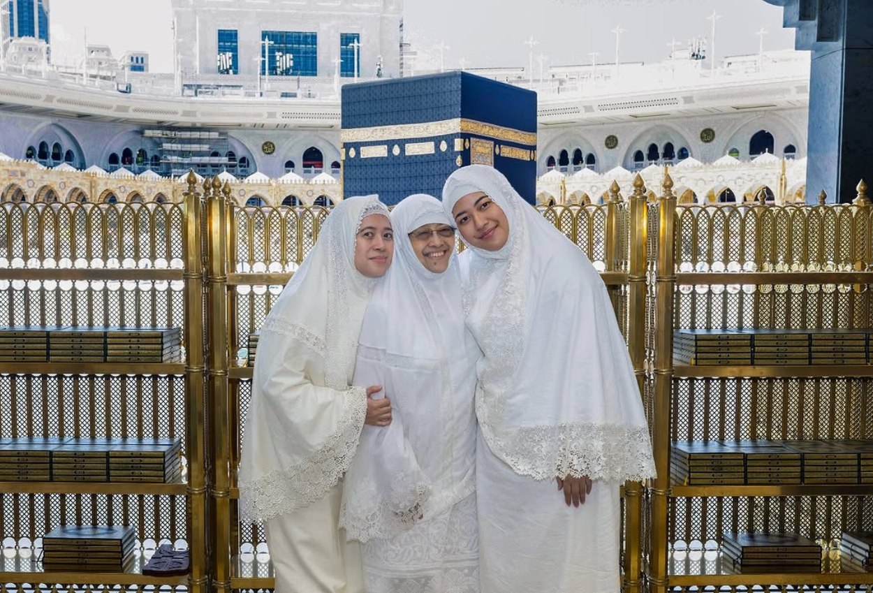 Puan Maharani Umrah Bersama Megawati, Panjatkan Doa Untuk Bangsa Dan Negara