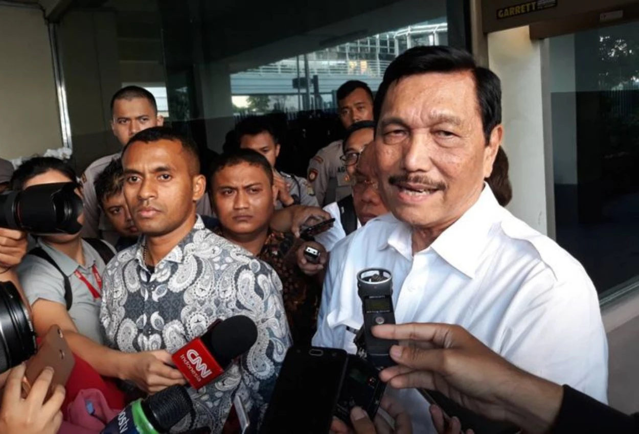 Tanggapi Demo Aksi Indonesia Gelap, Luhut Binsar Pandjaitan Yang Gelap Kau, Bukan Indonesia