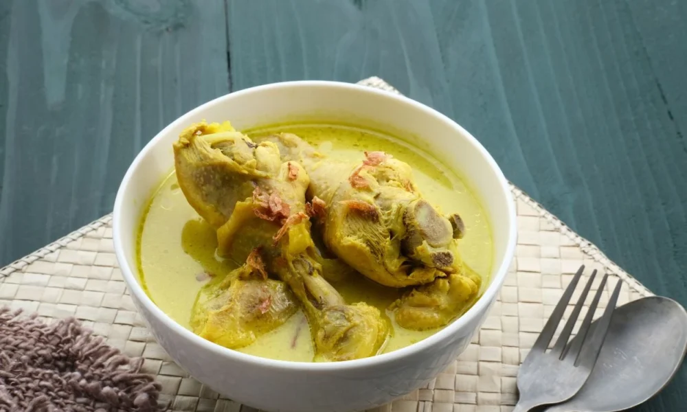 10 fakta menarik opor ayam, hidangan wajib yang selalu hadir saat lebaran