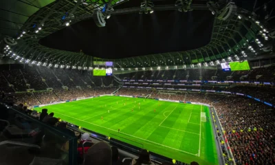 10 stadion termegah di dunia, dari old trafford hingga bernabeu