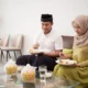 Alasan kenapa kita makan cepat tanpa mikir saat buka puasa!