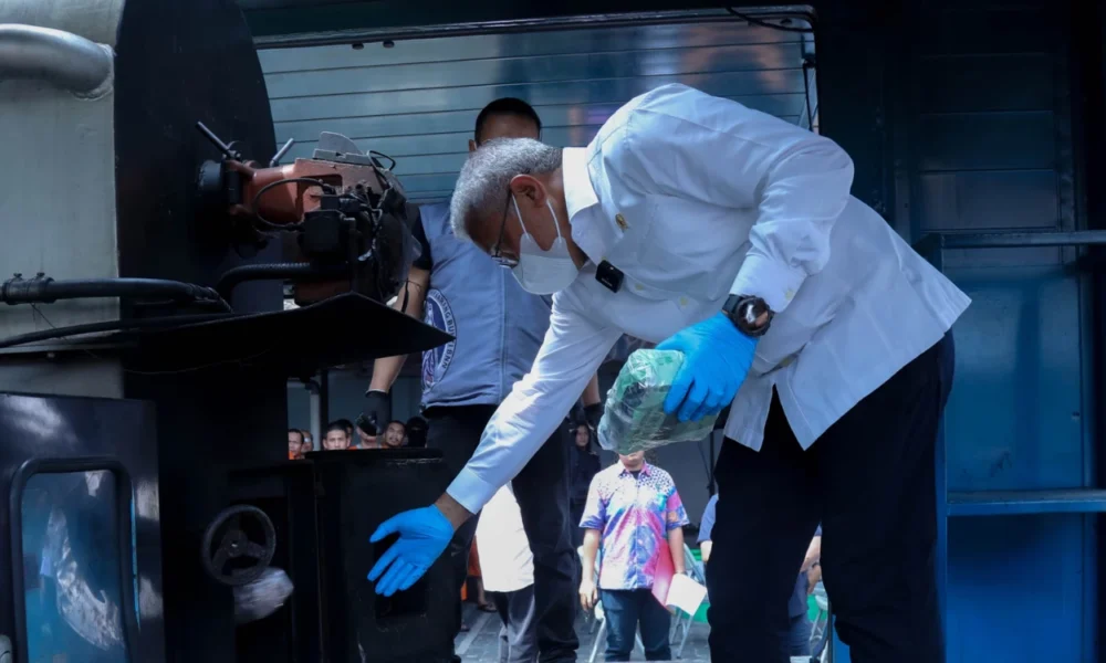 Bnn musnahkan ribuan kilogram narkoba dari 12 kasus di indonesia, 30 tersangka berhasil diamankan